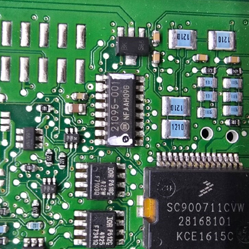 21095-001 Ford Computer Board Engine Driver IC