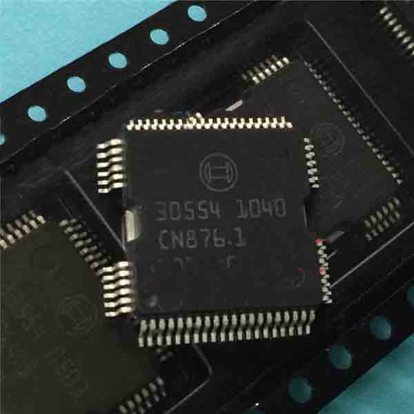 Automobile integrated circuit 30554 Car ECU IC QFP-64