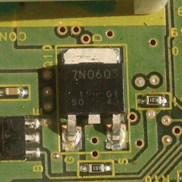7N0603 mazda 6 Auto ECU Board Vulnerable Triode Engine Parts