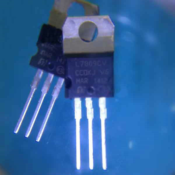 L7809CV Car Computer Board Auto Engine Control Unit Chip