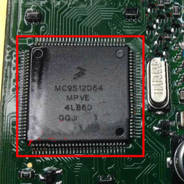 MC9S12D64MPVE 4L86D Car Computer Board ECU Processor IC Chip
