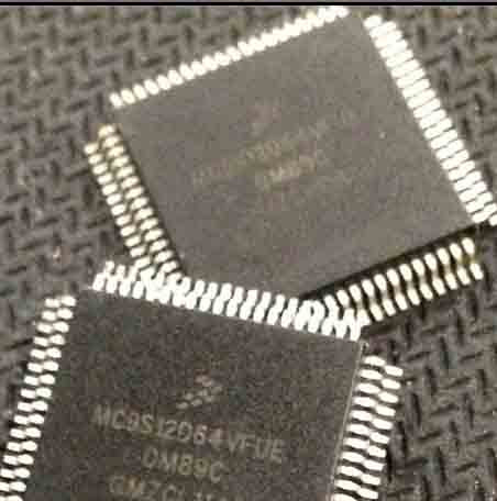 MC9S12D64VFUE 0M89C Auto Computer Board CPU processor chip