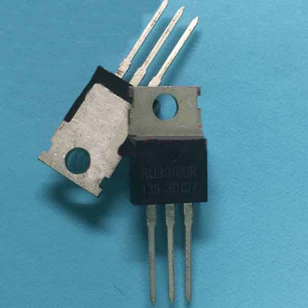 RU30160R Car Computer Board Auto ECU Usual Repair Replaceable Chip