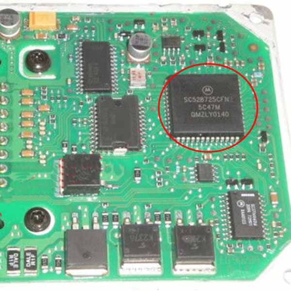 SC528725CFN3 5C47M Auto Computer Board Fragile IC