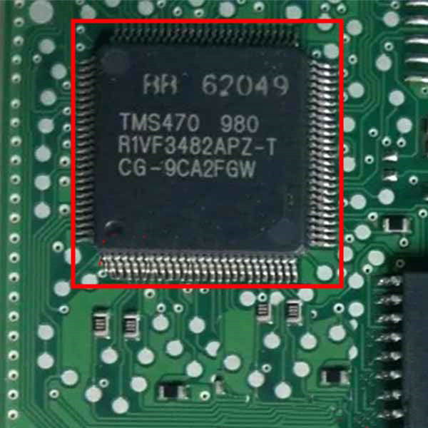 TMS470 980 R1VF3482APZ-T Car Computer Board CPU Processor Chip